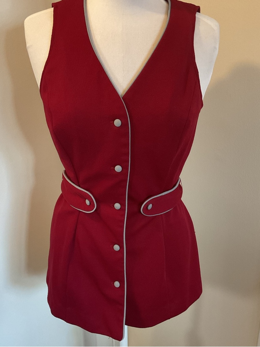 Glenbrooke Red Tailored Vest Medium Sleeveless Button Down Contrast Piping - Picture 2 of 6